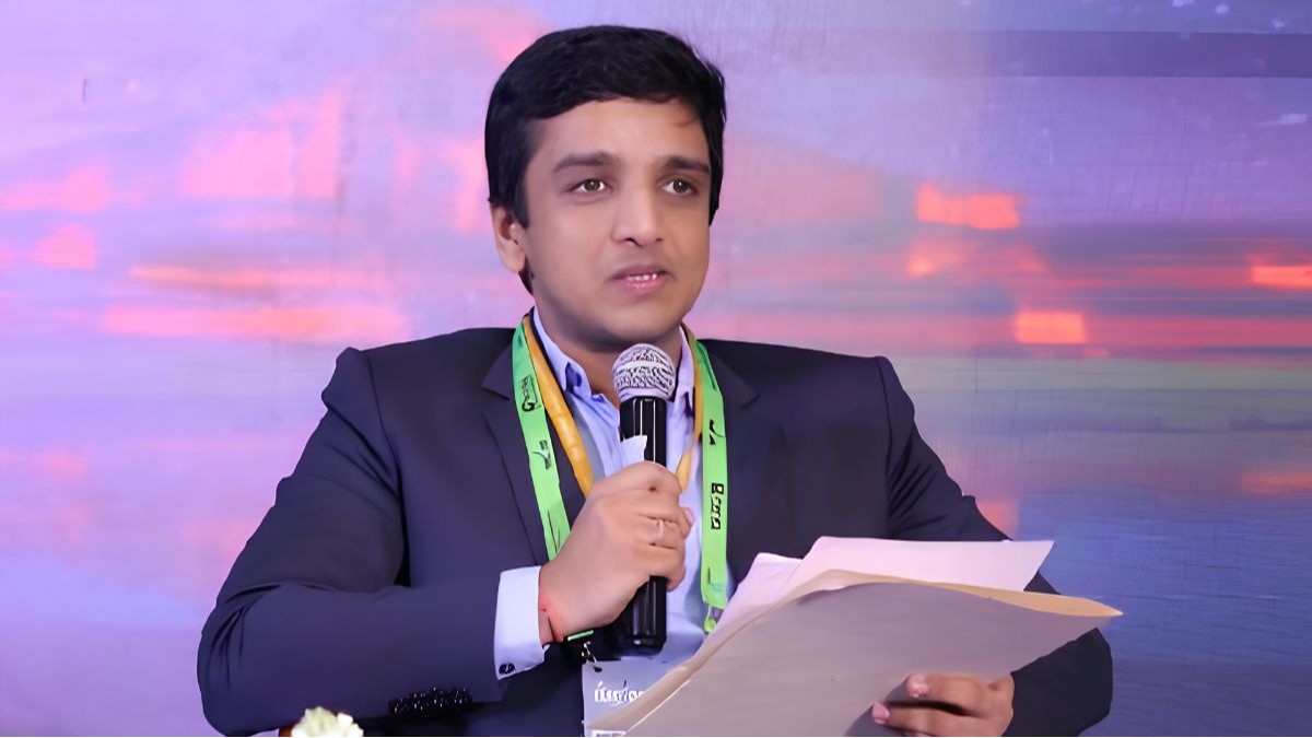 Mohit Kumar Aggarwal is Dy Secretary, Petroleum & Natural Gas