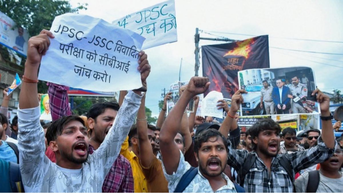 Escalating paper leak controversies strain Jharkhand bureaucracy