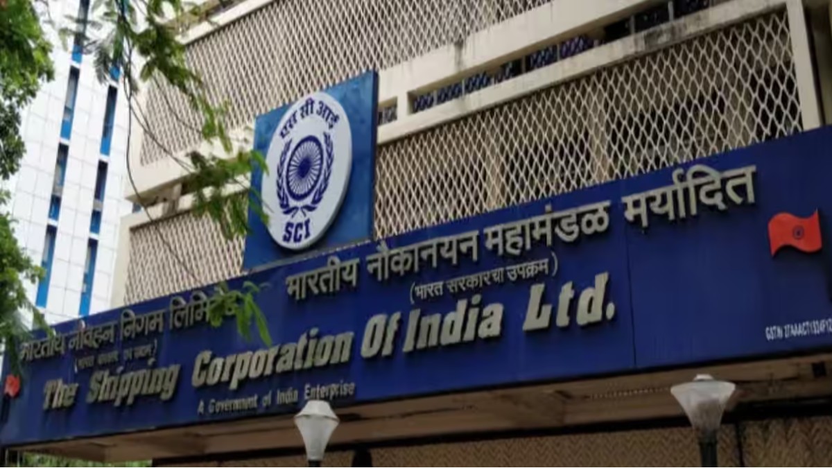 Post of Dir (Per&Admn) in Shipping Corporation Advertised